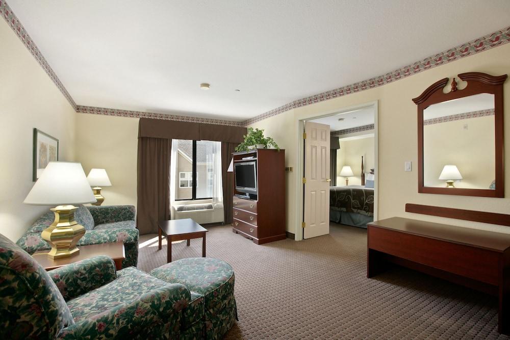 Holiday Inn Express & Suites - Indianapolis Northwest, An Ihg Hotel Экстерьер фото