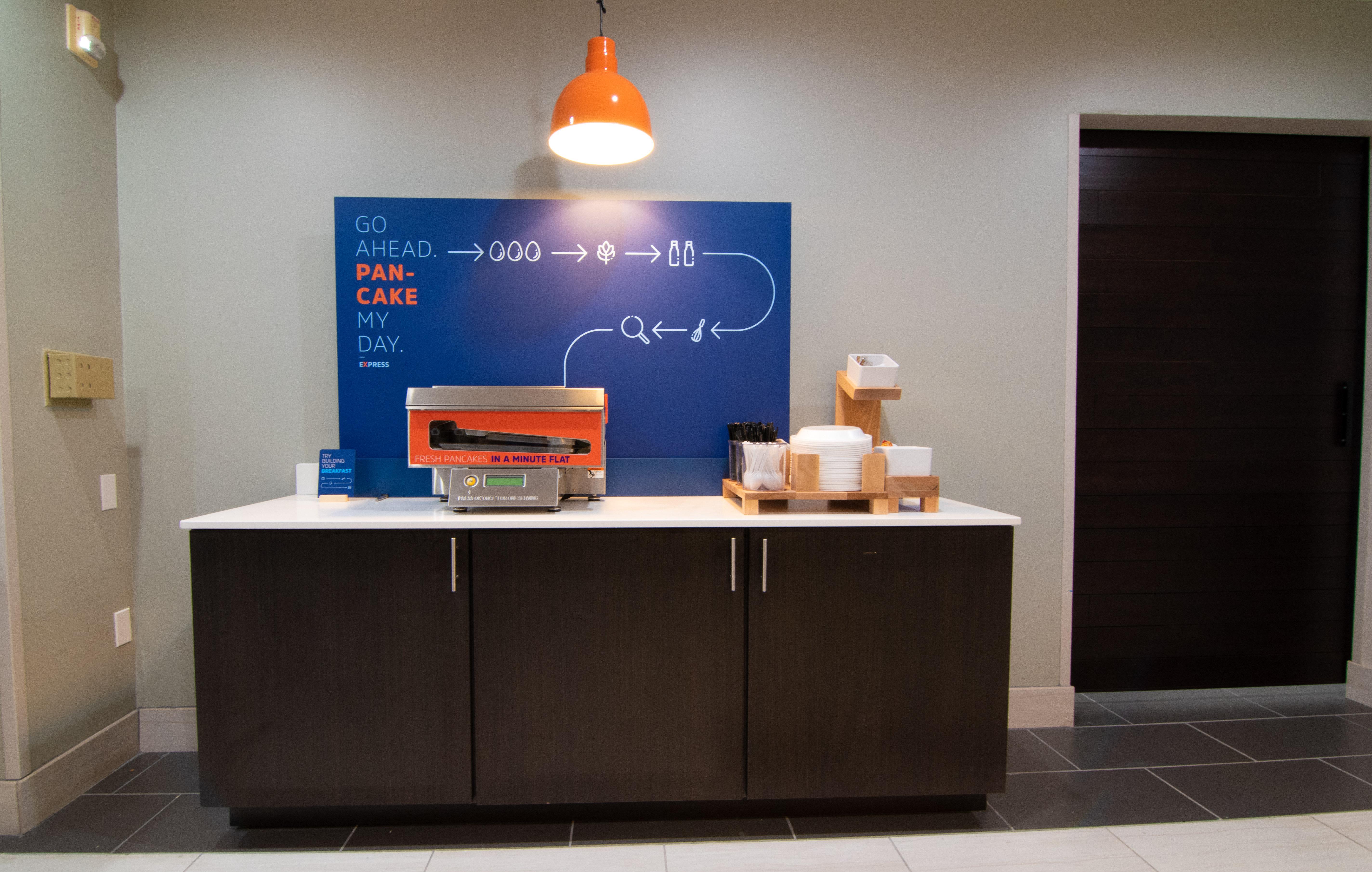 Holiday Inn Express & Suites - Indianapolis Northwest By Ihg Экстерьер фото